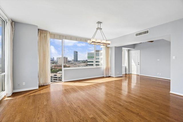 15 Greenway Plaza 14F, Houston, TX 77046
