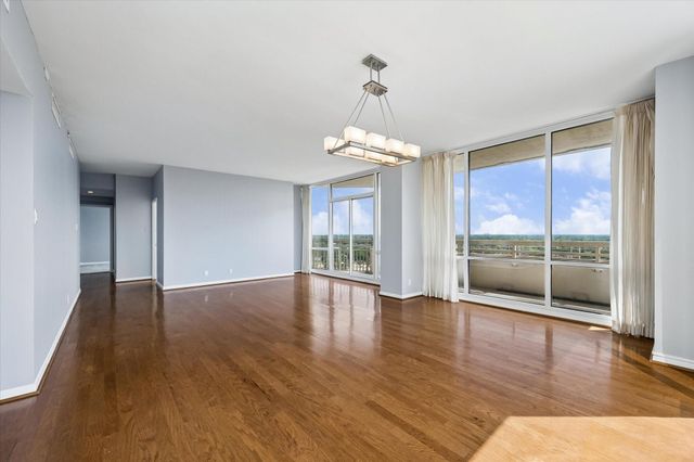 15 Greenway Plaza 14F, Houston, TX 77046