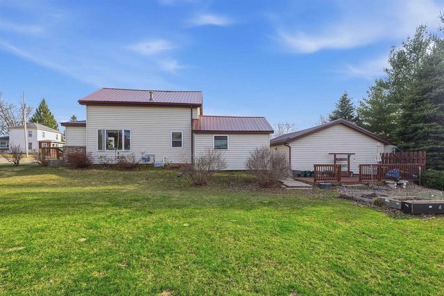 313 S Depot Street, Fox Lake, WI 53933