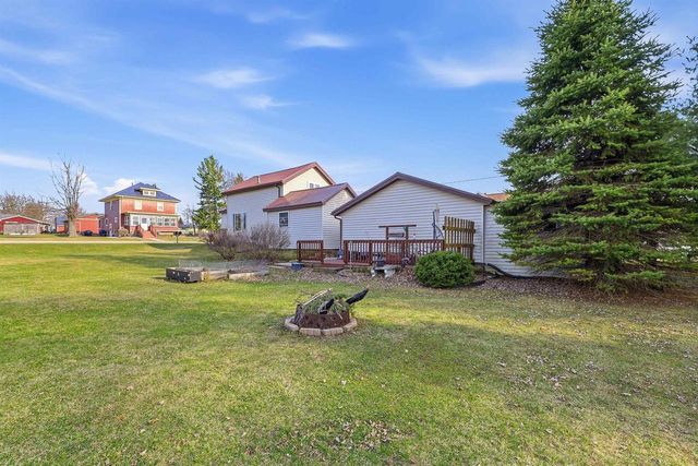 313 S Depot Street, Fox Lake, WI 53933