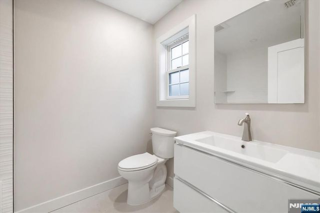 355 Rea Avenue, Hawthorne, NJ 07506