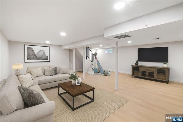 355 Rea Avenue, Hawthorne, NJ 07506