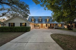 56 Woodcreek DR, Wimberley, TX 78676
