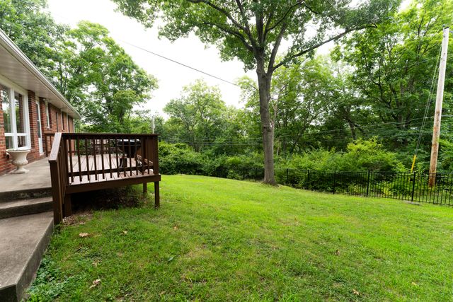 1006 BELLEVIEW CT, Columbia, MO 65203