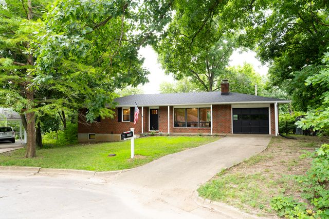 1006 BELLEVIEW CT, Columbia, MO 65203