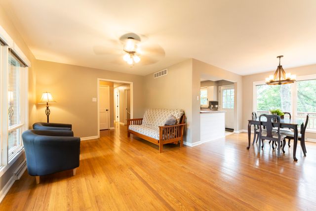 1006 BELLEVIEW CT, Columbia, MO 65203