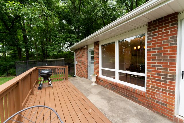 1006 BELLEVIEW CT, Columbia, MO 65203