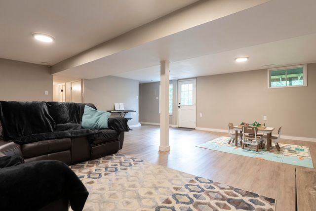 1006 BELLEVIEW CT, Columbia, MO 65203