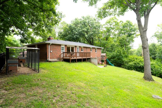 1006 BELLEVIEW CT, Columbia, MO 65203