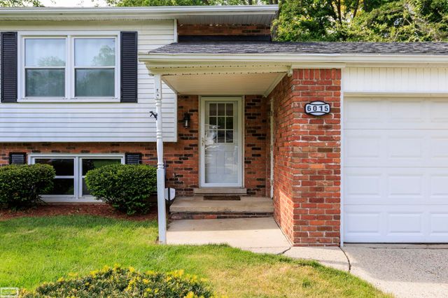 6015 Brynthrop Drive, Shelby Twp, MI 48316