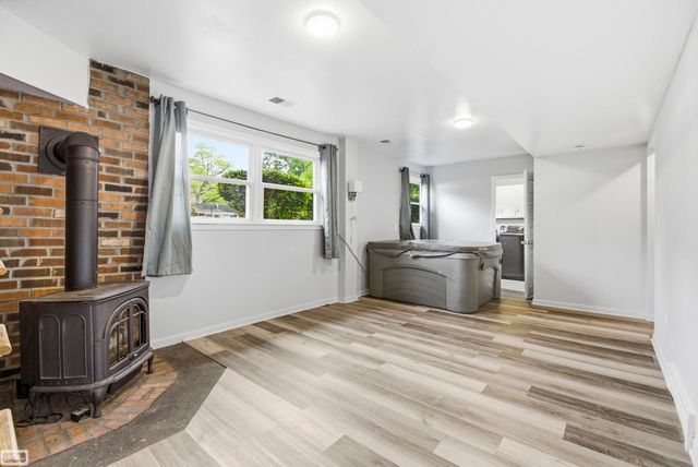 6015 Brynthrop Drive, Shelby Twp, MI 48316
