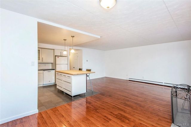1494 Shore Drive 7F, Bronx, NY 10465