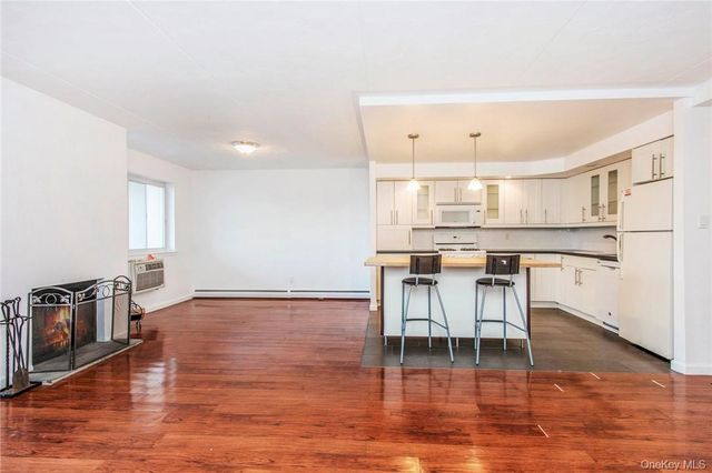 1494 Shore Drive 7F, Bronx, NY 10465