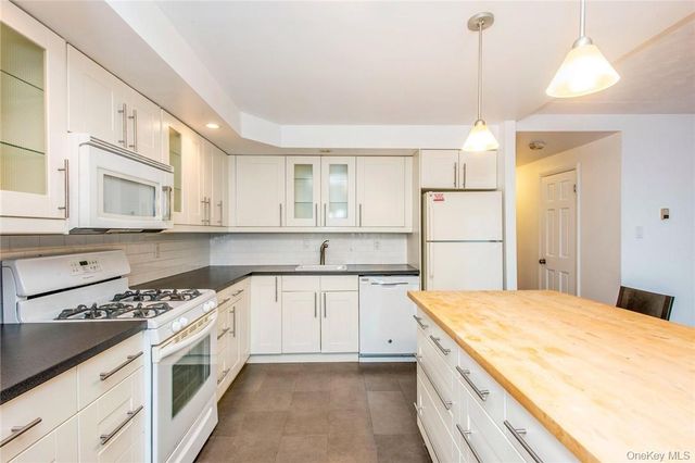 1494 Shore Drive 7F, Bronx, NY 10465