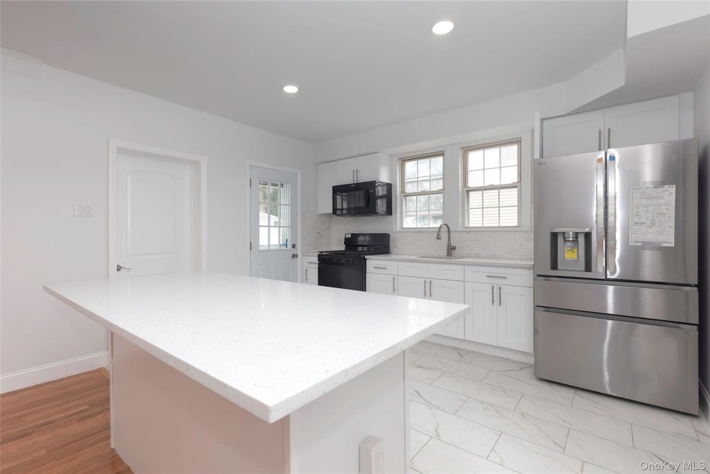 76 Wickes Avenue, Yonkers, NY 10701 — photo 2