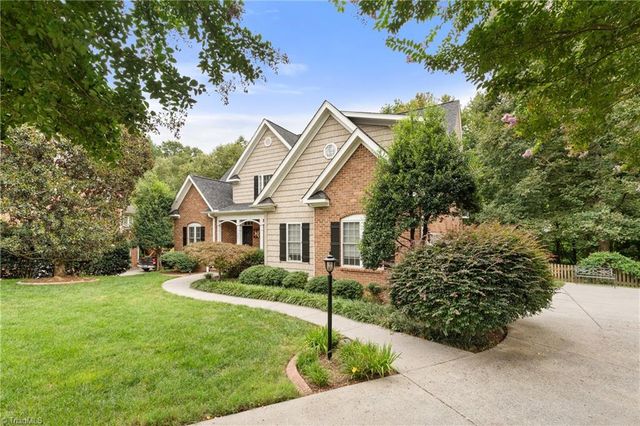 4486 Greystone Place Court, Winston-salem, NC 27106