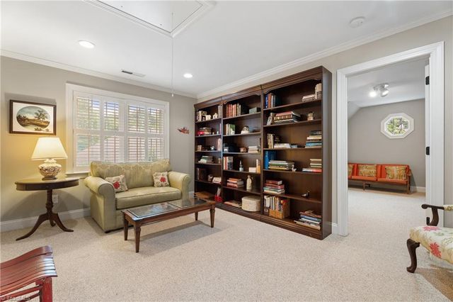 4486 Greystone Place Court, Winston-salem, NC 27106