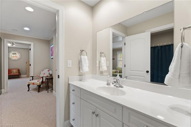 4486 Greystone Place Court, Winston-salem, NC 27106