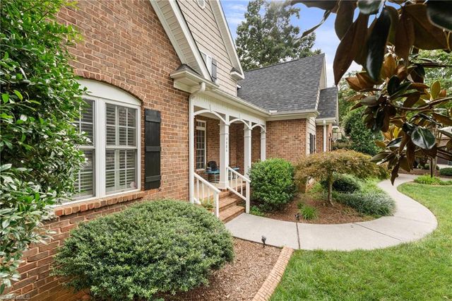 4486 Greystone Place Court, Winston-salem, NC 27106