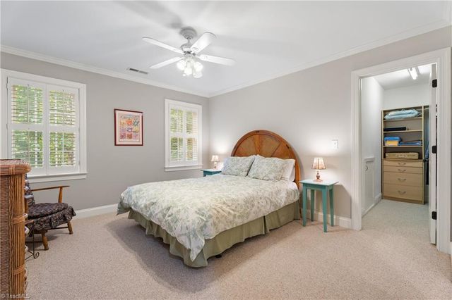 4486 Greystone Place Court, Winston-salem, NC 27106