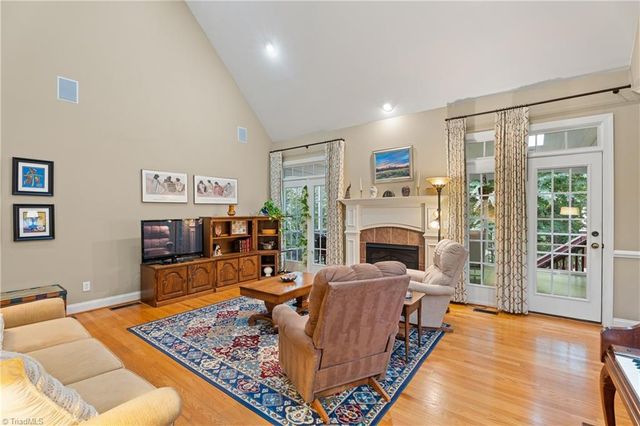 4486 Greystone Place Court, Winston-salem, NC 27106