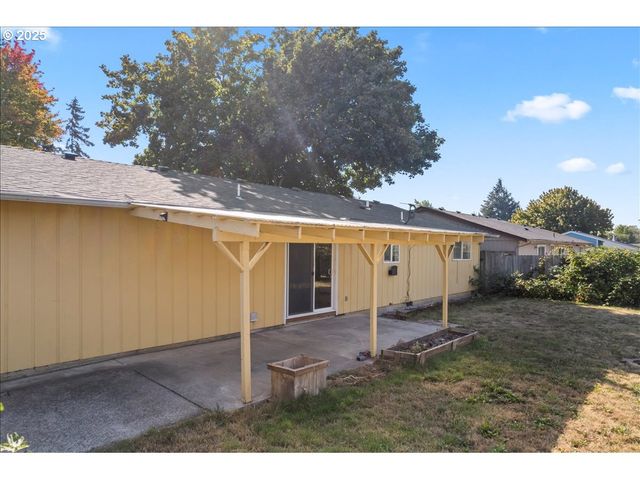 4655 CROWN Ct, Salem, OR 97301