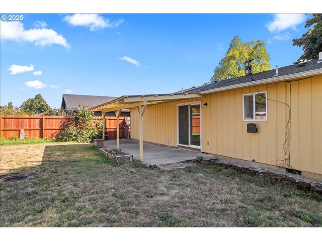 4655 CROWN Ct, Salem, OR 97301