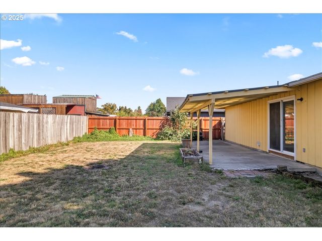 4655 CROWN Ct, Salem, OR 97301