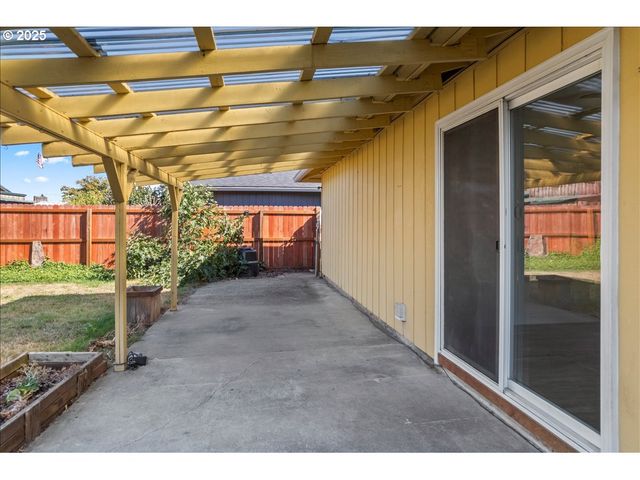 4655 CROWN Ct, Salem, OR 97301