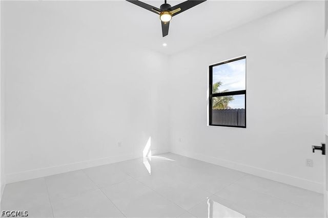 2000 SW 31st TER, Cape Coral, FL 33914