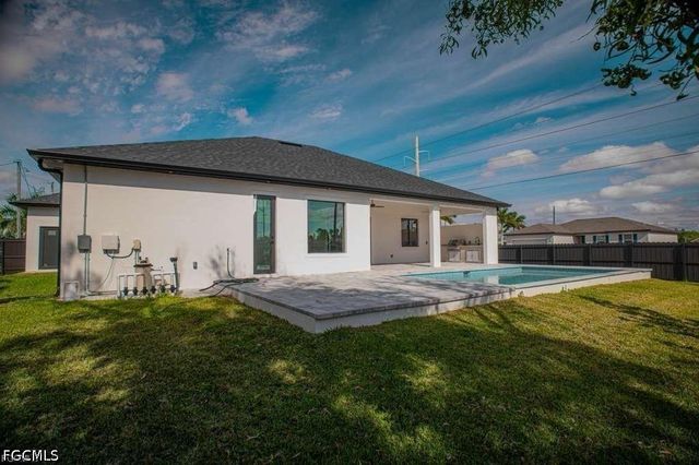 2000 SW 31st TER, Cape Coral, FL 33914