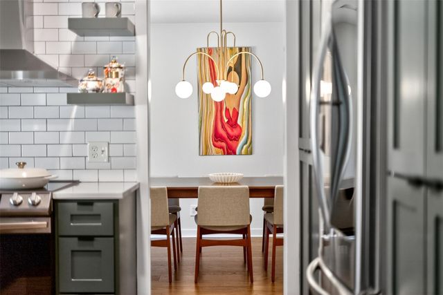 2502 Comburg Castle WAY, Austin, TX 78748