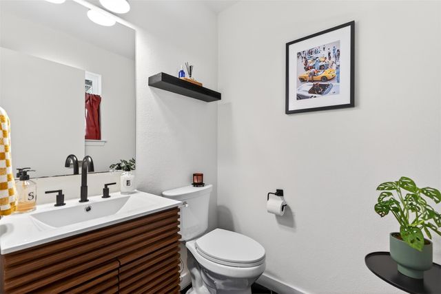 2502 Comburg Castle WAY, Austin, TX 78748