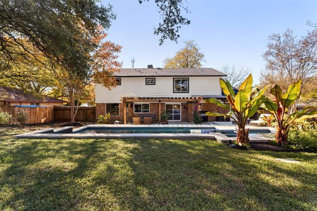 2502 Comburg Castle WAY, Austin, TX 78748
