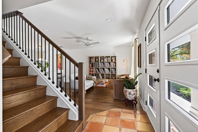 2502 Comburg Castle WAY, Austin, TX 78748