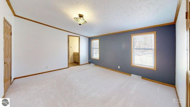 10389 S Grant Avenue, Clare, MI 48617