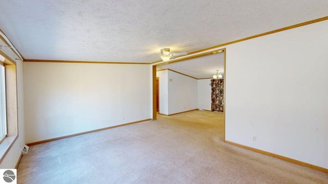 10389 S Grant Avenue, Clare, MI 48617