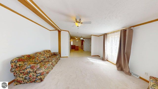10389 S Grant Avenue, Clare, MI 48617