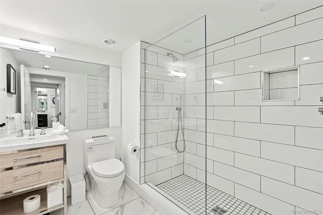 30 Breese Lane, Southampton, NY 11968