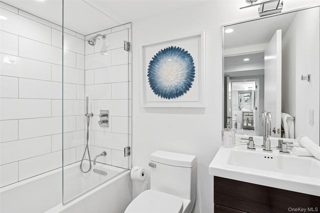 30 Breese Lane, Southampton, NY 11968