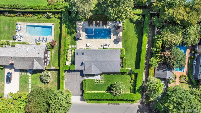 30 Breese Lane, Southampton, NY 11968