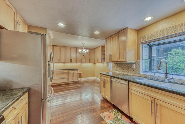 195 Del Monte Lane, Morgan Hill, CA 95037