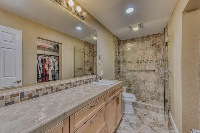 195 Del Monte Lane, Morgan Hill, CA 95037