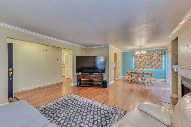 195 Del Monte Lane, Morgan Hill, CA 95037