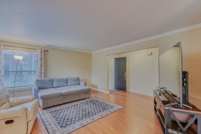 195 Del Monte Lane, Morgan Hill, CA 95037