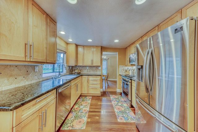195 Del Monte Lane, Morgan Hill, CA 95037