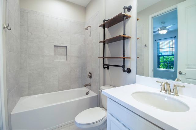 6250 PLATEAU COURT, Bradenton, FL 34203