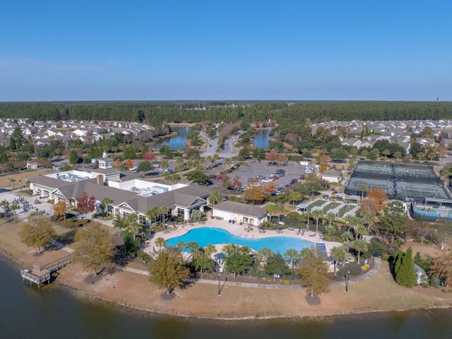 477 Eastern Isle Avenue, Summerville, SC 29486