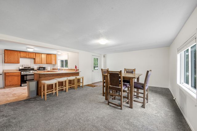 1024 Laurel Street, Cadillac City, MI 49601