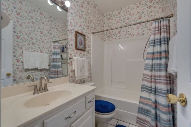 15 BLUEBELL CV, Savannah, TN 38372